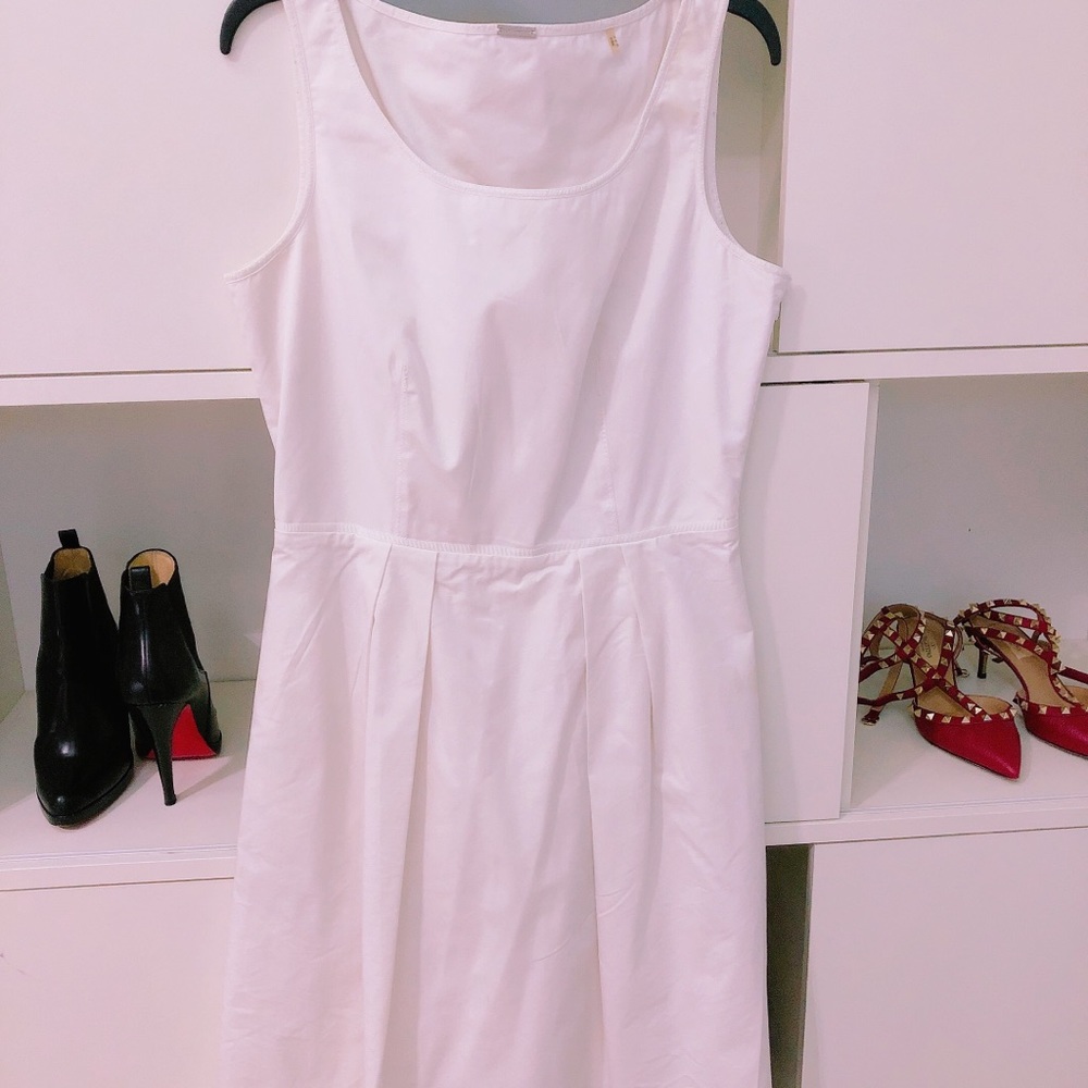 Elie Tahari White dress